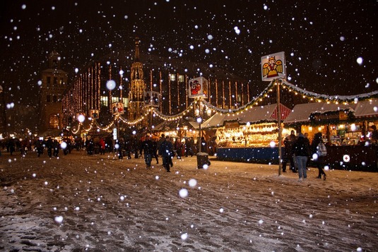 snowflakes-538223_960_720